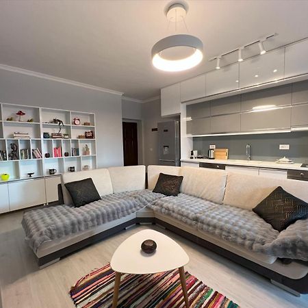 Tirana Gallery Apartment - City Center View Екстериор снимка