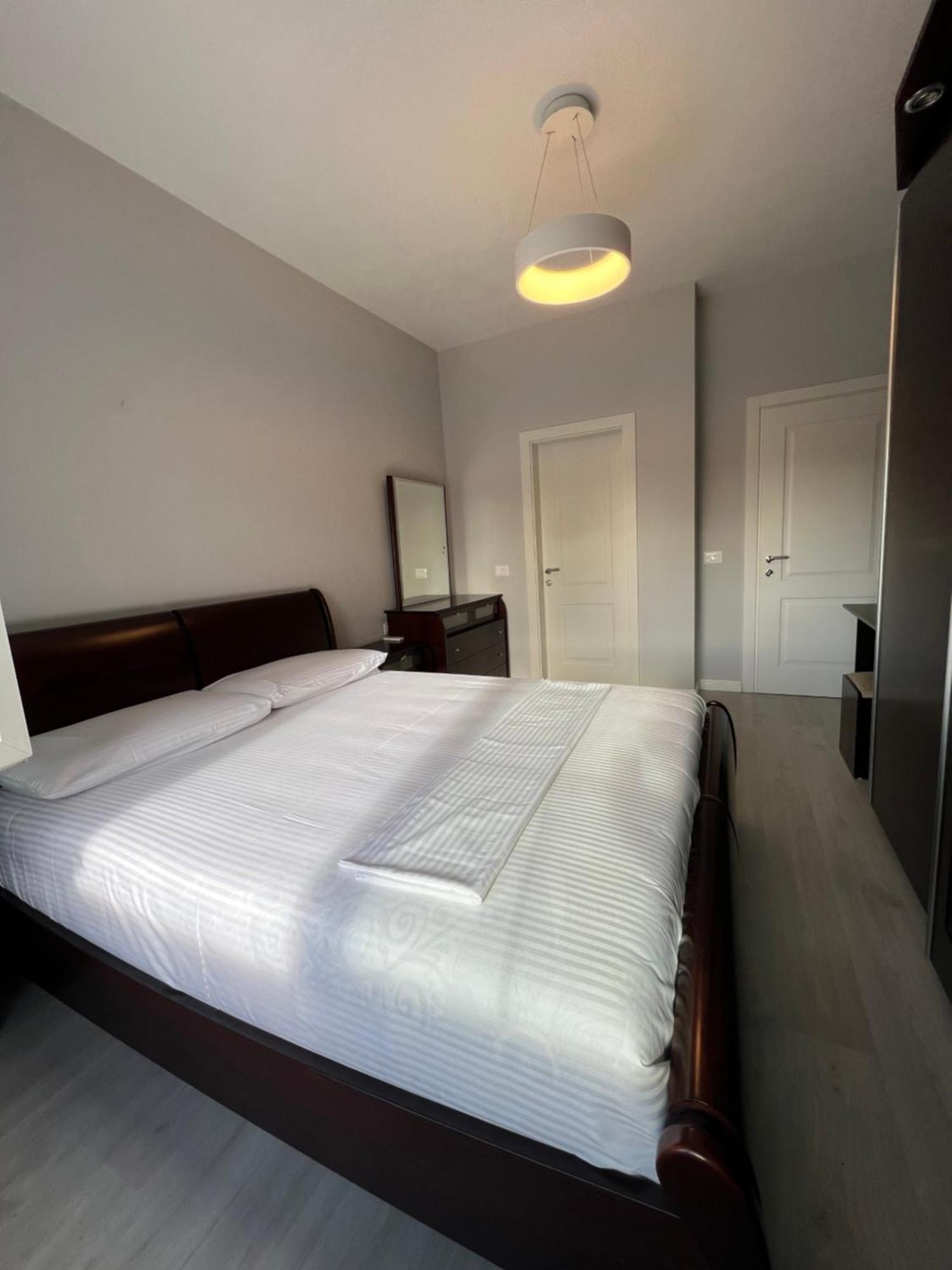 Tirana Gallery Apartment - City Center View Екстериор снимка
