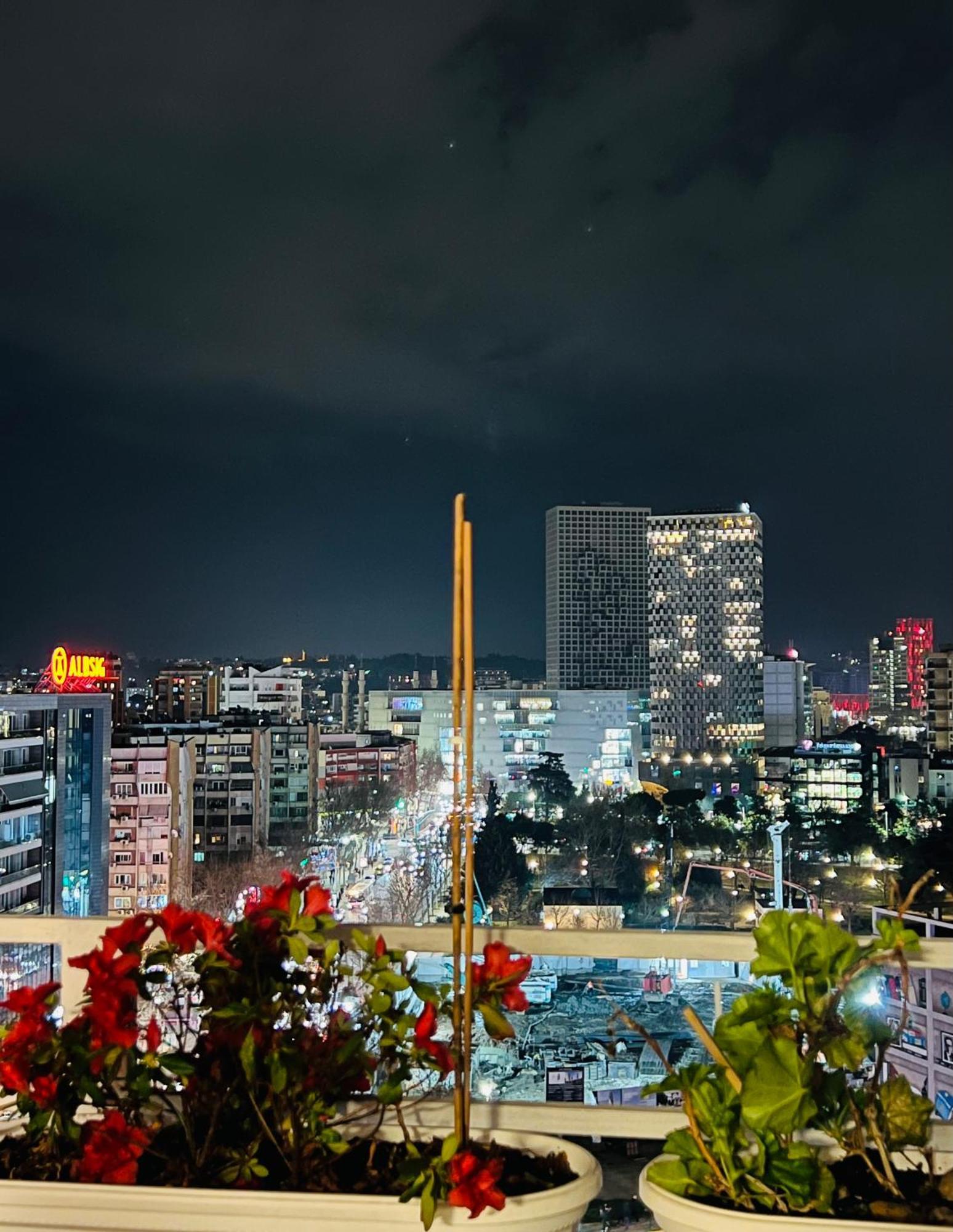 Tirana Gallery Apartment - City Center View Екстериор снимка